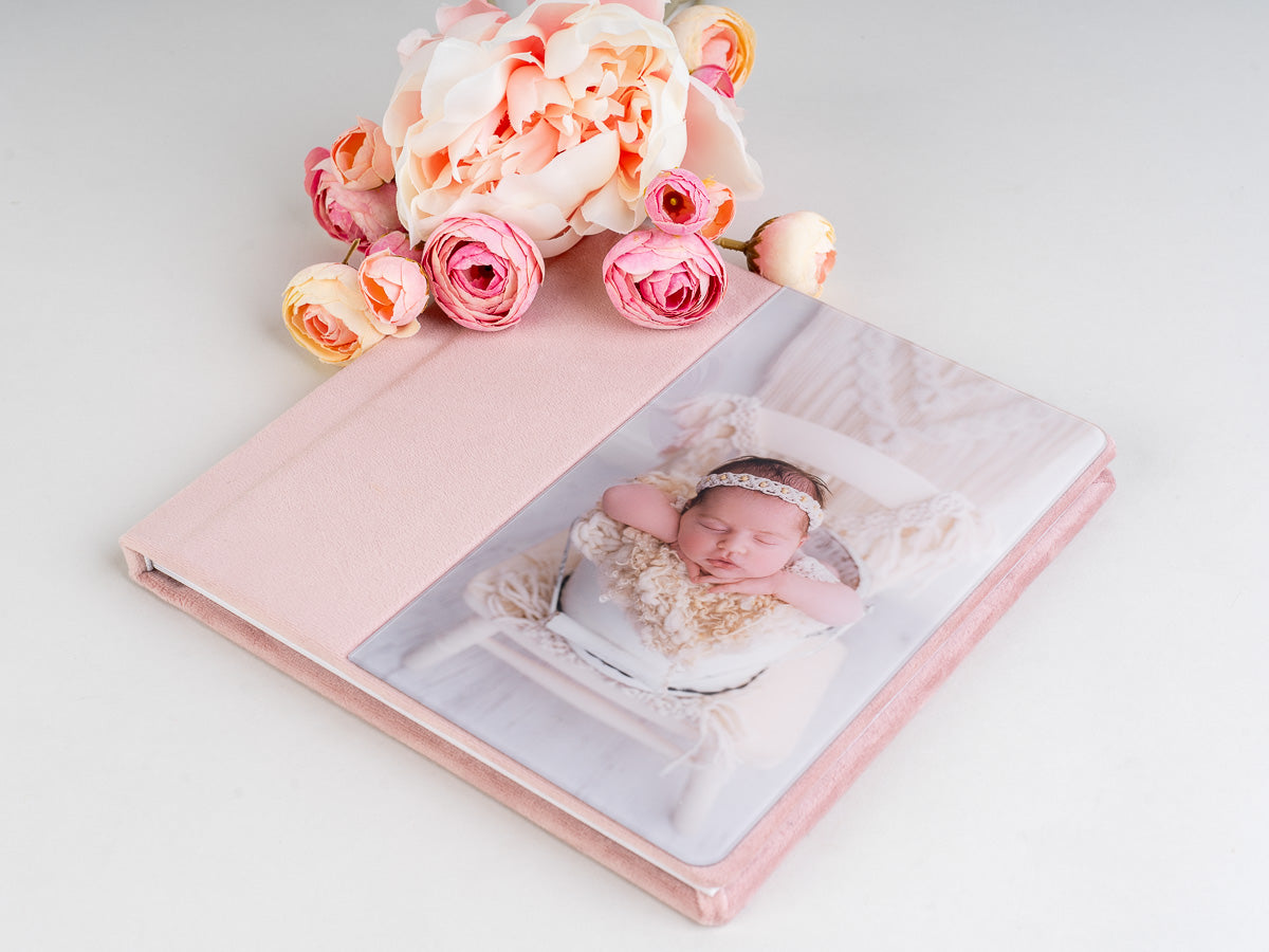 BABY ŽAMETNI ALBUM Z AKRILNO NASLOVNICO