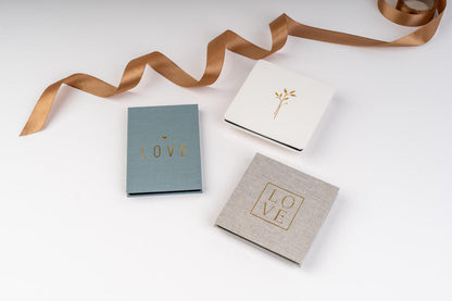 VALENTINOVA MINI ZLOŽLJIVA FOTO KNJIGA