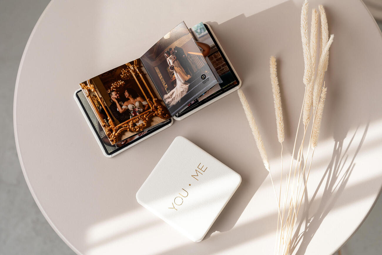 Mini zložljiva fotoknjiga s personalizirano naslovnico za Valentinovo | Ohrani spomin