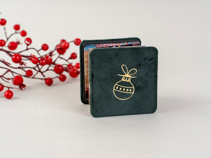 mini božična fotoknjiga v praznični zeleni – osebno darilo s fotografijami