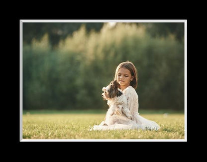 fotografija na trdi plošči s črnim robom